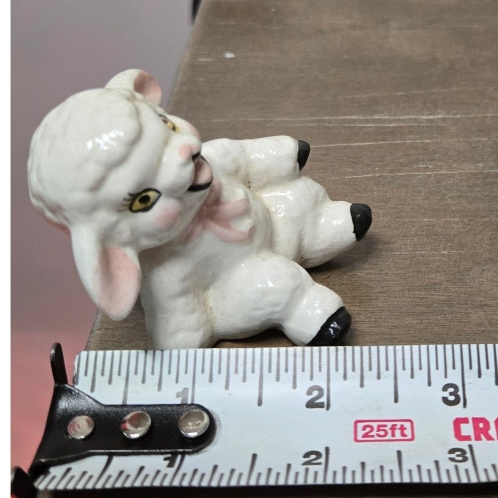 Vintage Ceramic Lamb Figurine White Sheep Pink Bow Mid Century Kitsch 2.5 Inch - Picture 5 of 7